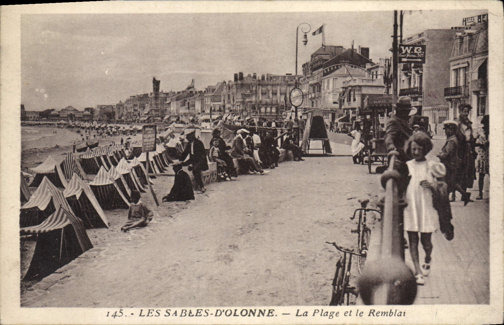 Les Sables-d'Olonne — La Plage et le Remblai — Édition Nardot