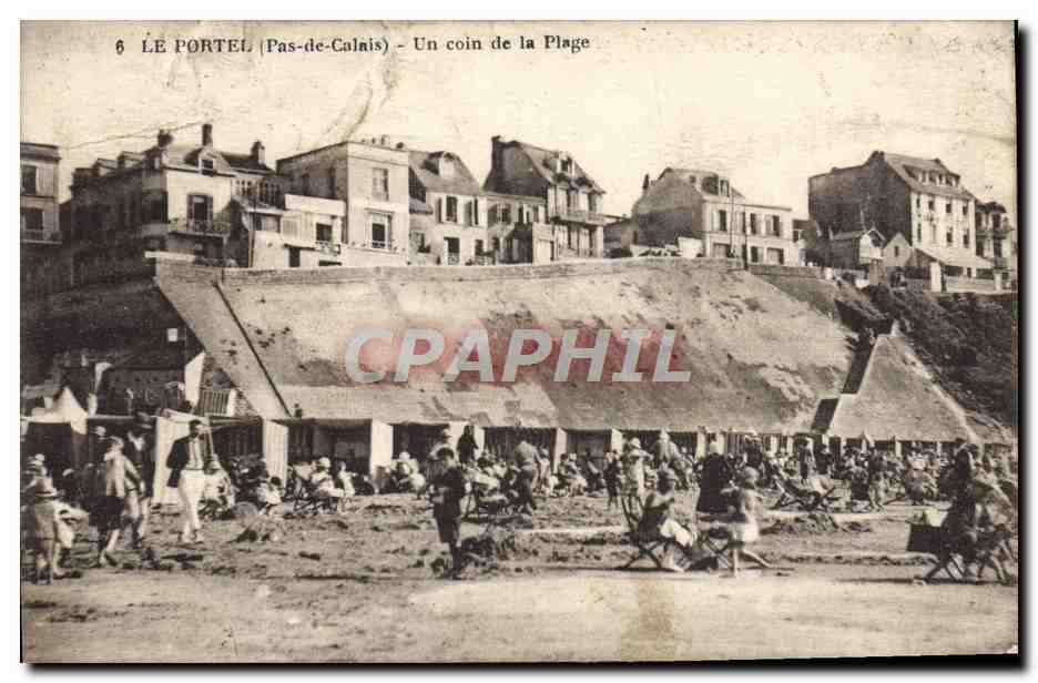 Le Portel (Pas-de-Calais) — Un coin de la Plage — CPAPHIL