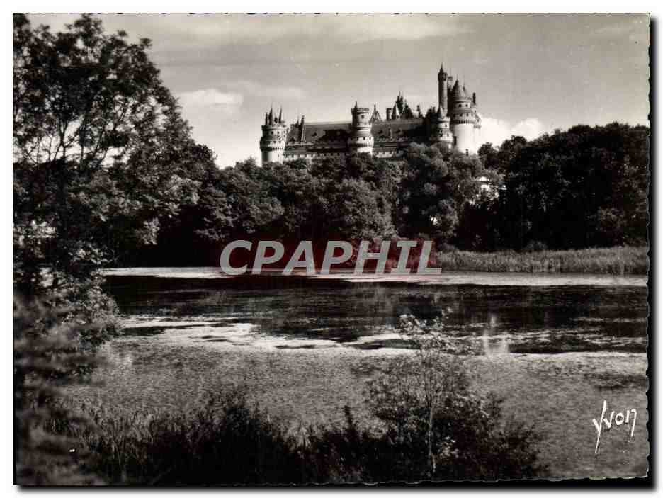 Pierrefonds (Oise) — Le château et le lac — Éditions d'Art 'Yvon', Paris