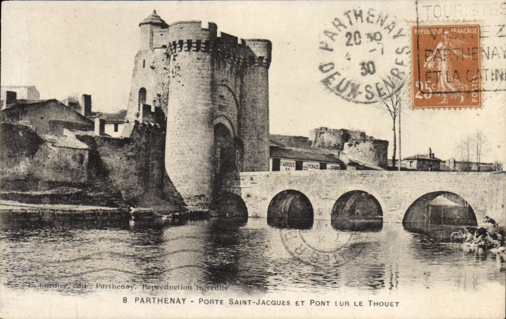 Parthenay - Porte Saint-Jacques et Pont sur le Thouet — J. Cordier, édit. Parthenay