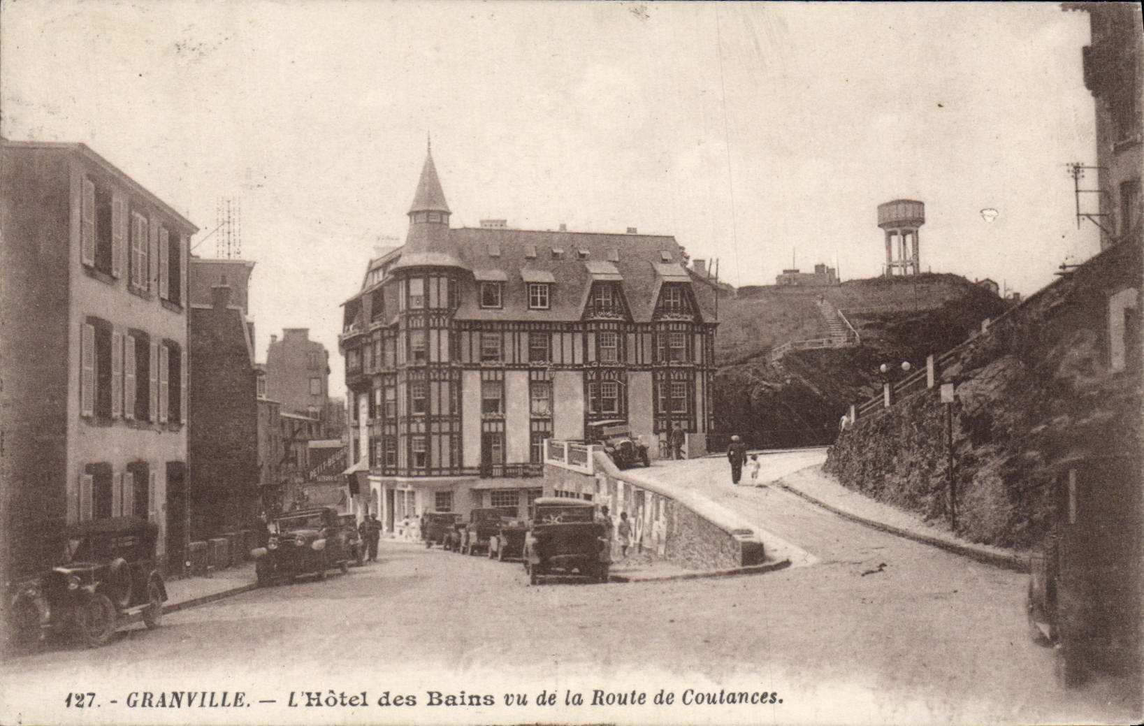 Granville — Das Hotel des Bains aus der Route de Coutances gesehen — Édition A. Bernard, Nr. 127