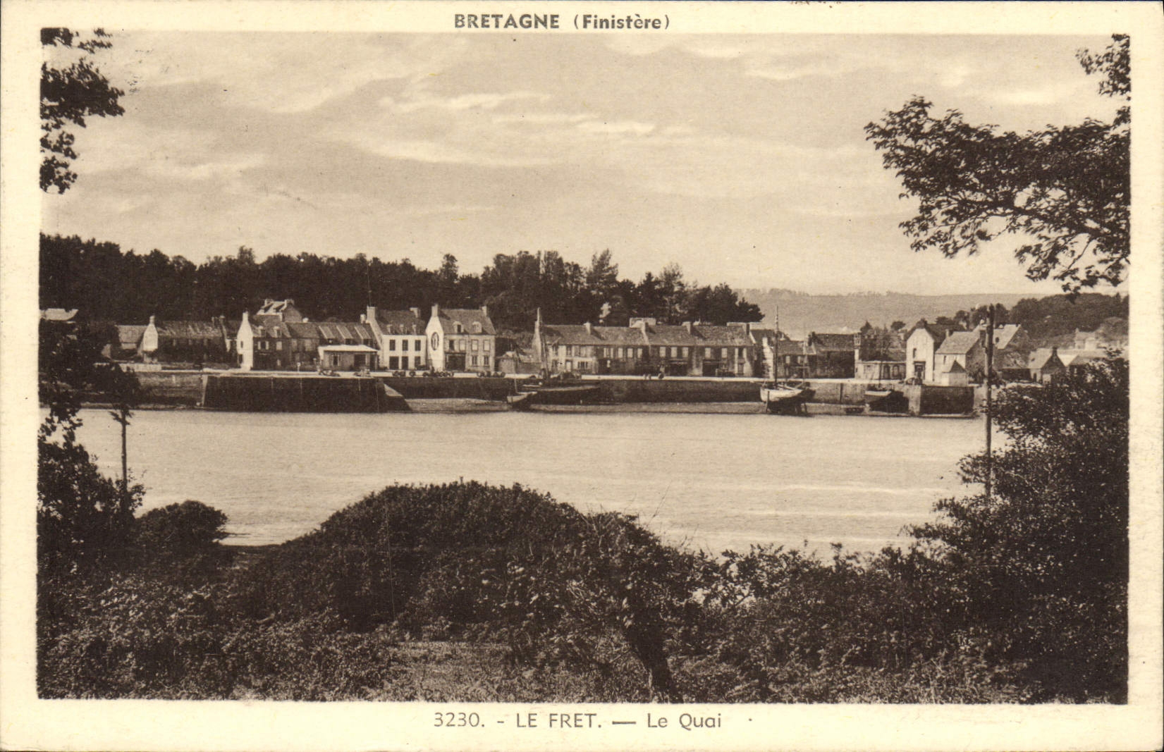 CPA Bretagne Le Fret Le Quai