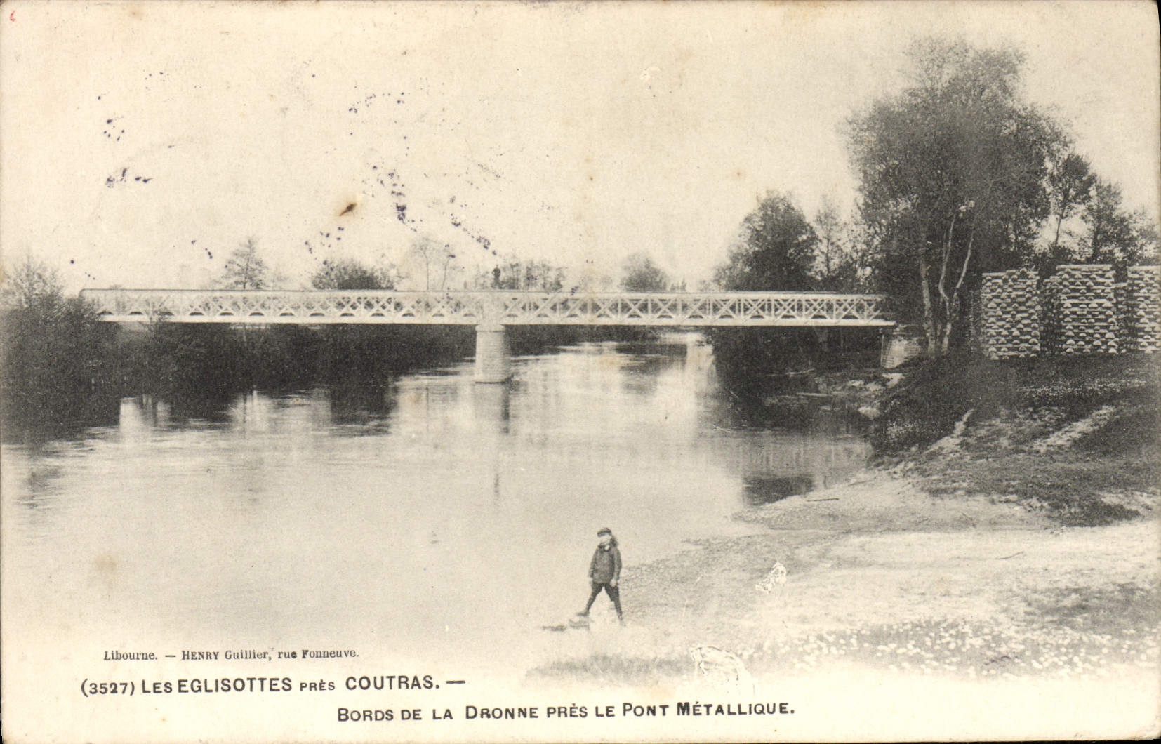 CPA Les Eglisottes Pres Coutras Bords de la Dronne pres le pont metallique