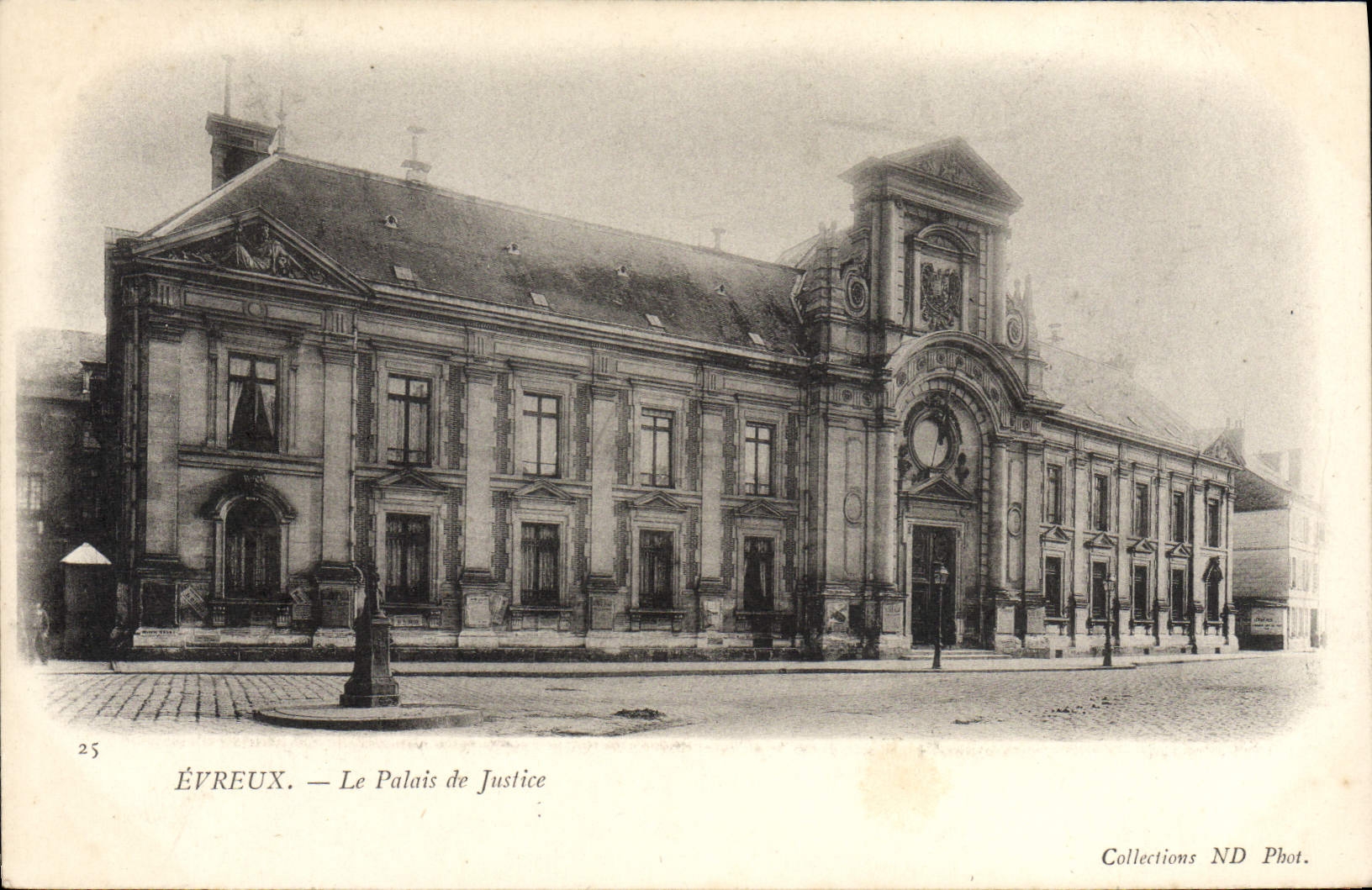 CPA Evreux Le Palais De Justice