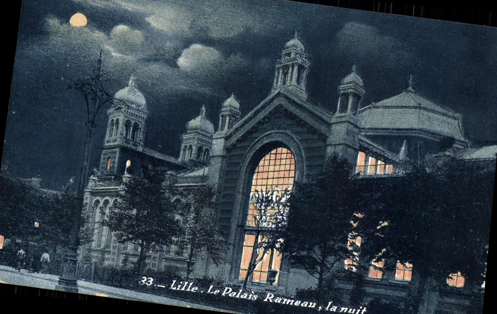 CPA Lille Le Palais Rameau La Nuit