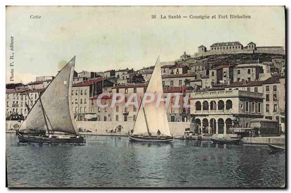CPA La Sante Consigne Et Fort Richelleu Cette Bateaux