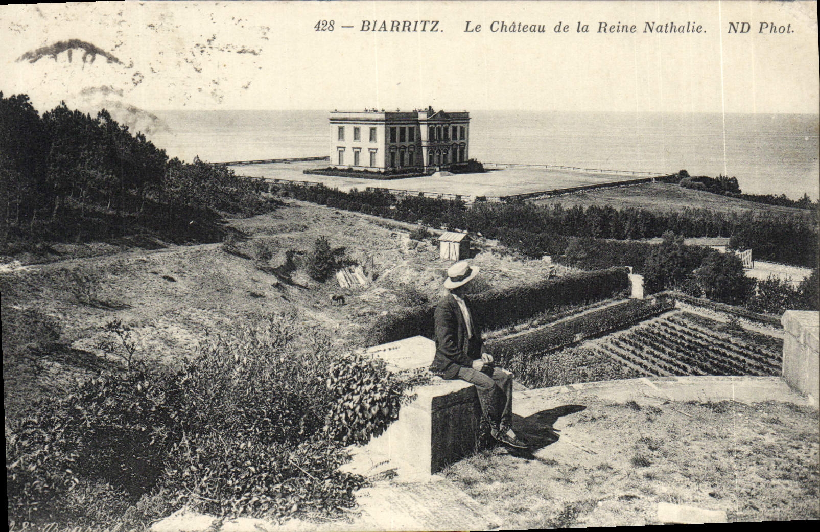 CPA Biarriz Le Chateau de la Reine Nathalie