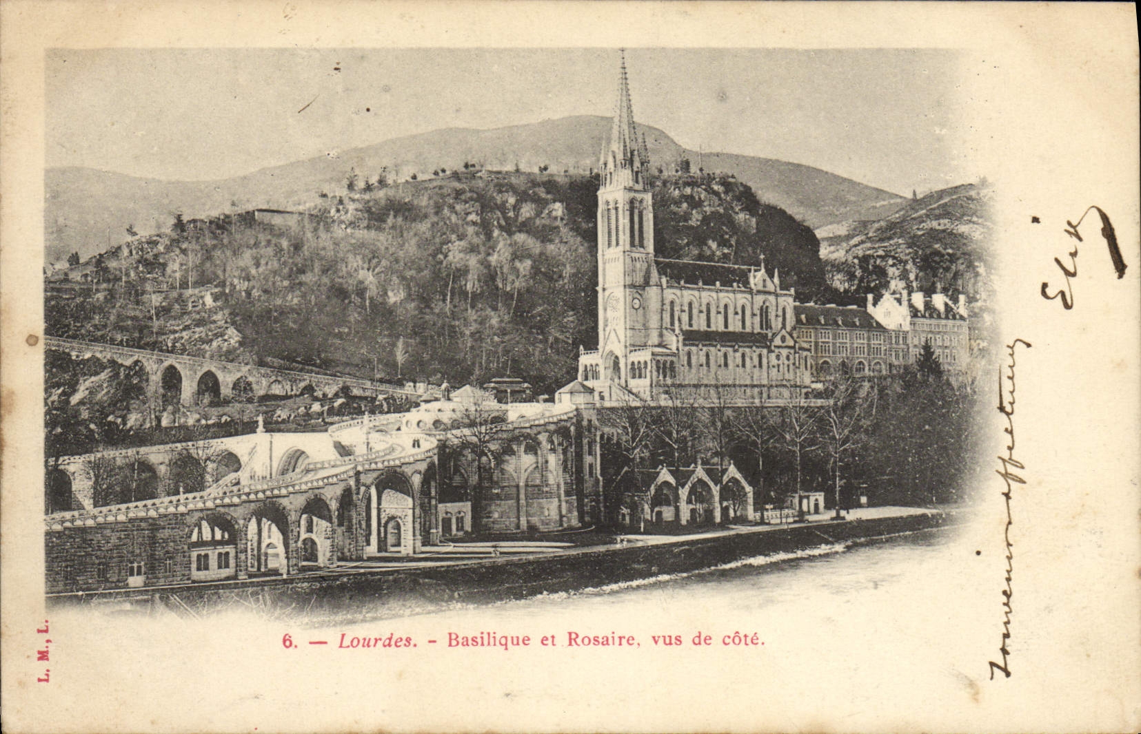 CPA Lourdes Basilique et Rosaire Vus de Cote