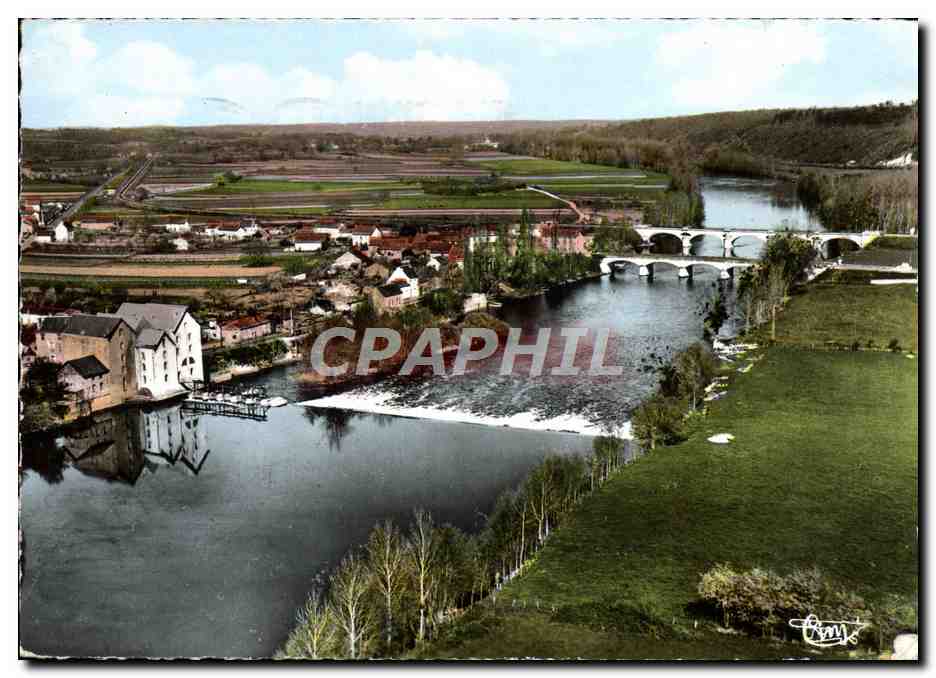 CPM Lussac les Chateaux Vue Generale aerienne La Vienne et les 2 ponts