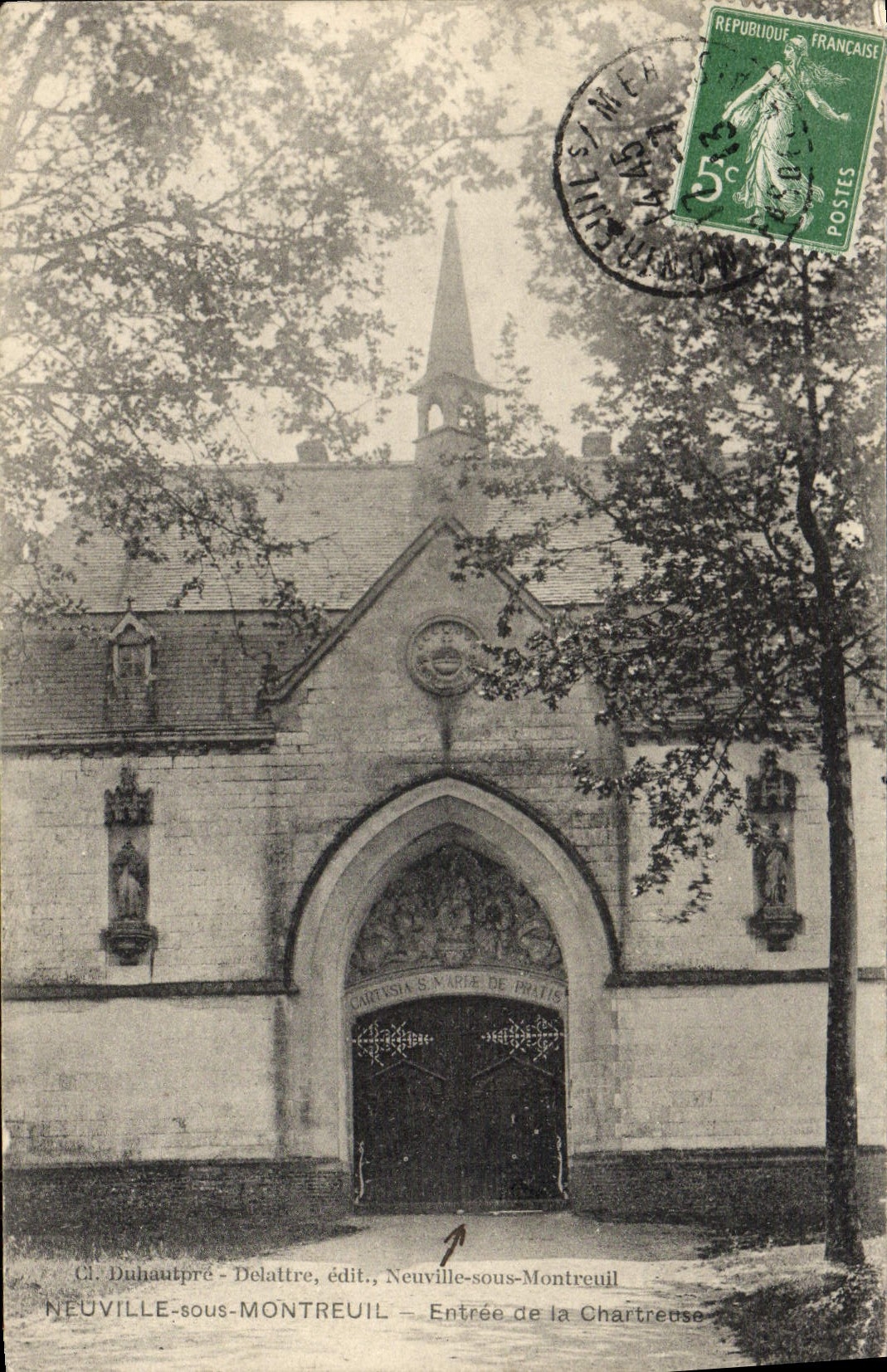 CPA Neuville Sous Montreuil Entree de la Chartreuse