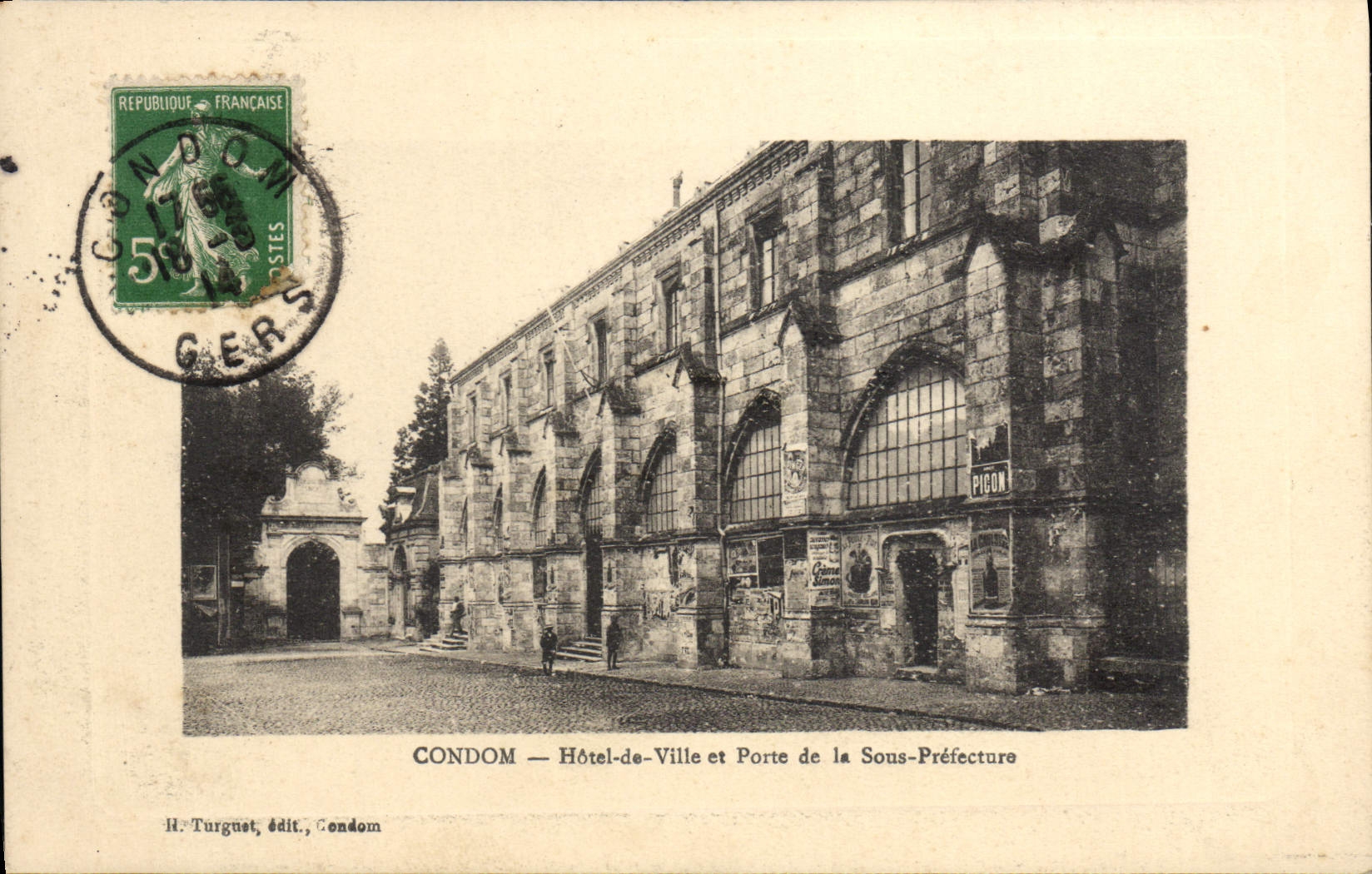 Condom — Hôtel-de-Ville et Porte de la Sous-Préfecture — H. Turgust, édit., Condom