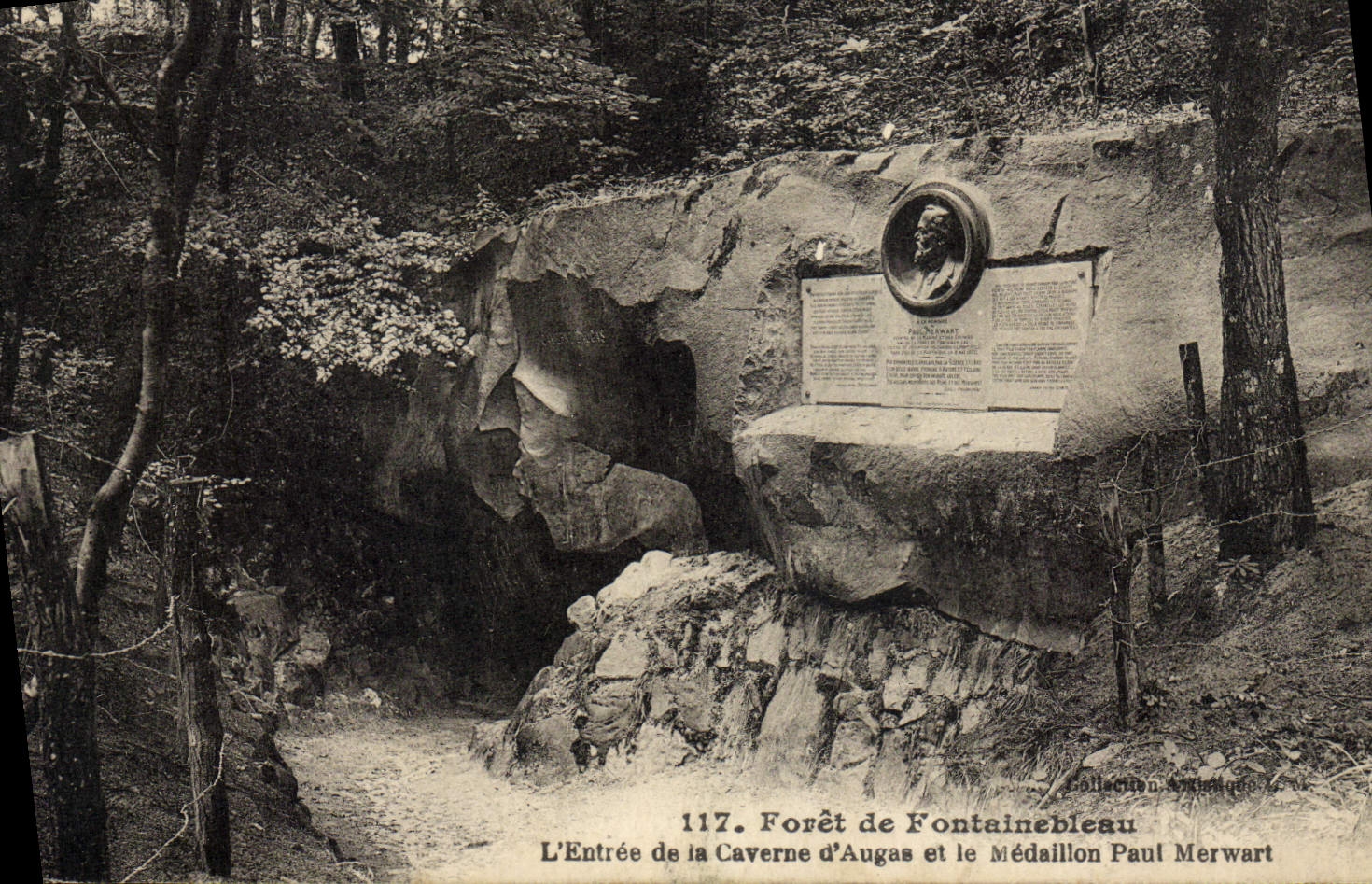 Ingang van de Grot van Augas en het Medaillon Paul Merwart — Bos van Fontainebleau — Archeologische collectie, n° 117