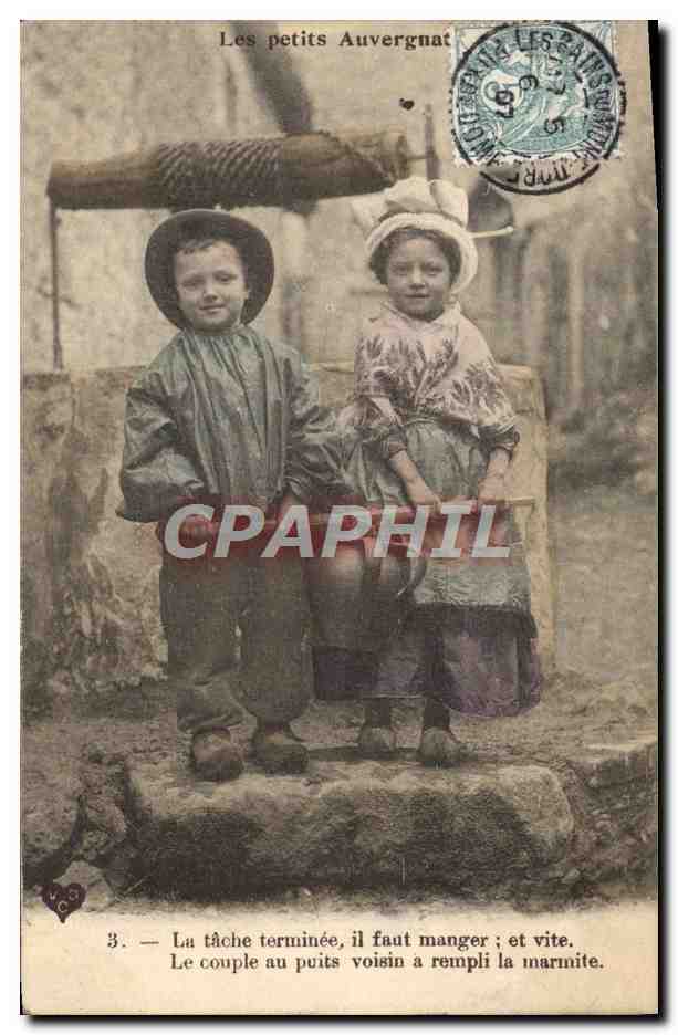 CPA Les Petits Auvergnats Enfants Folklore