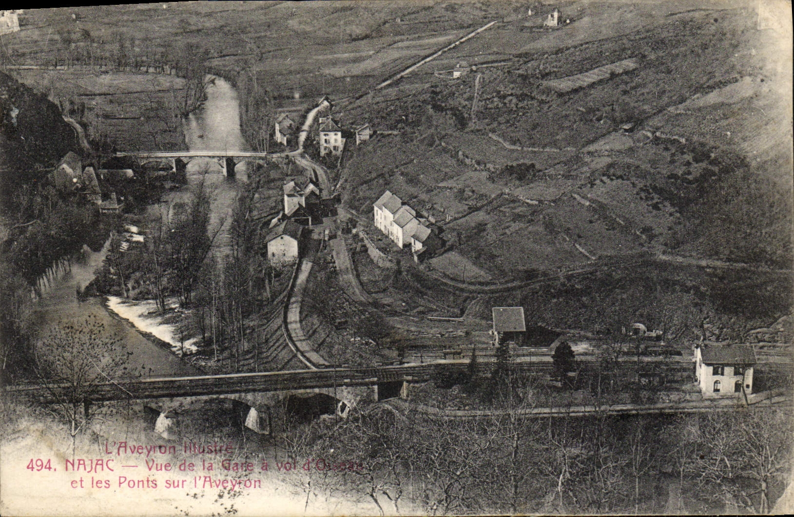 CPA Najac Vue de la Gare a vol d'oiseau et les ponts sur l'Aveyron 