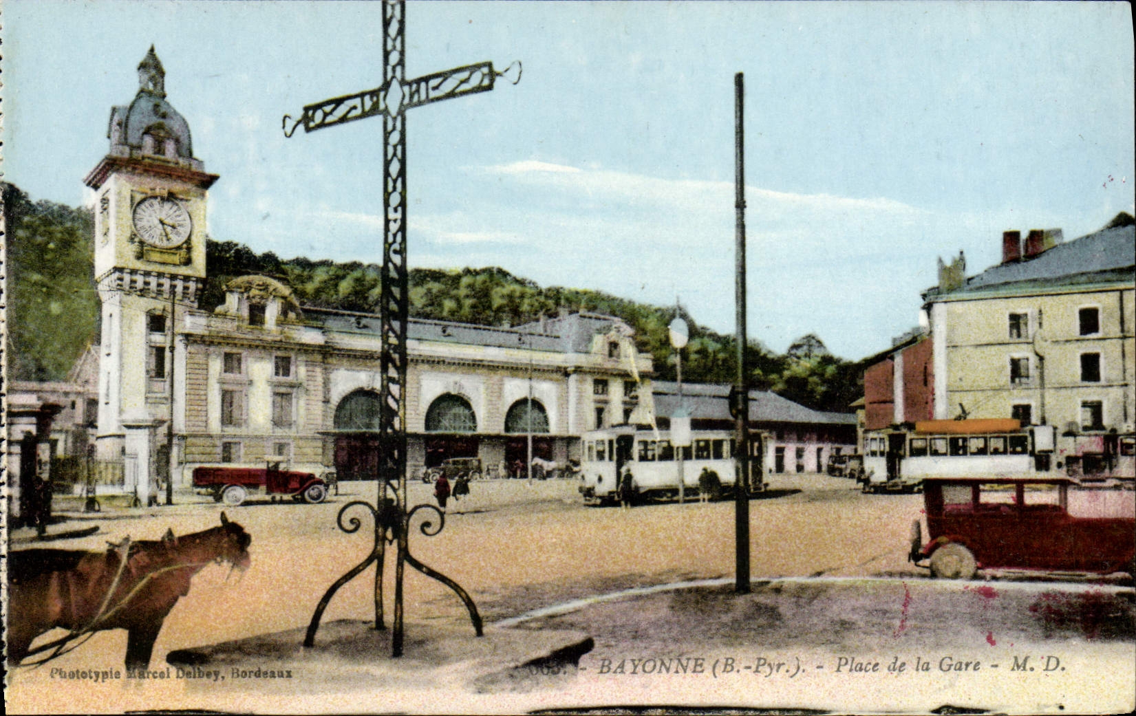 Bayonne (B.-Pyr.) - Place de la Gare — Phototypie Marcel Dalbey, Bordeaux - n° 665