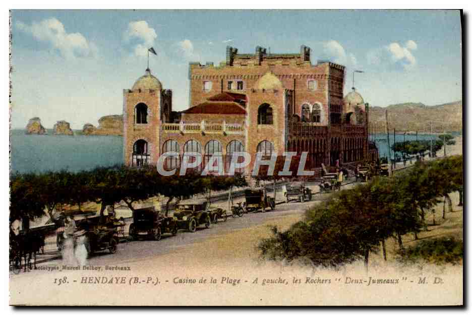 Hendaye (B.-P.) - Casino de la Plage - À gauche, les Rochers 'Deux-Jumeaux' - Marcel Delbay, Bordeneux