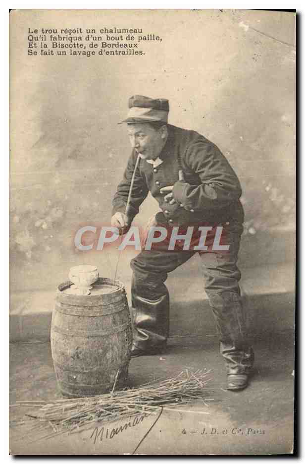 CPA Le Trou Recoit Un Chalumeau Soldat Militaria