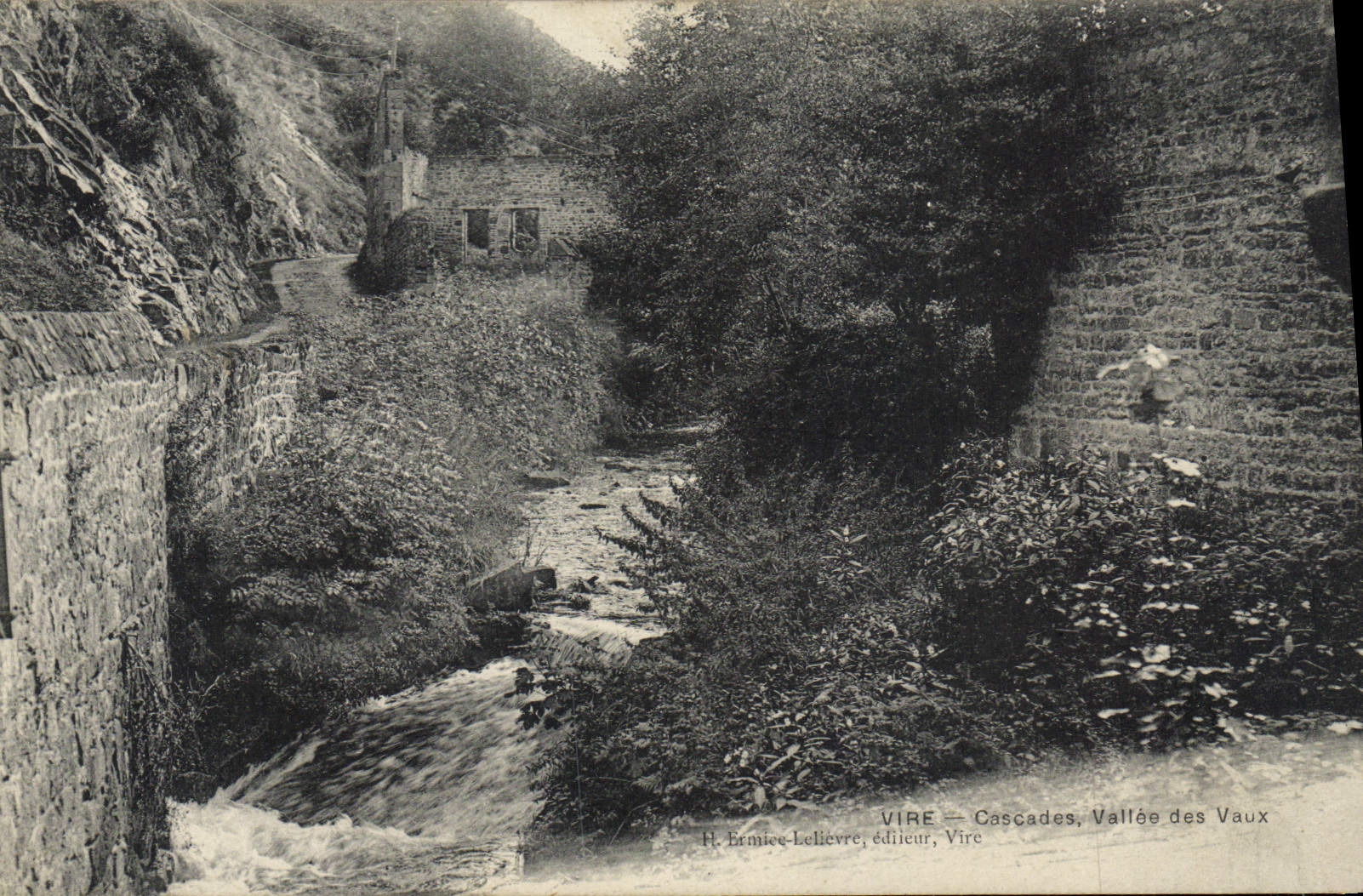 CPA Vire Cascades Vallee Des Vaux