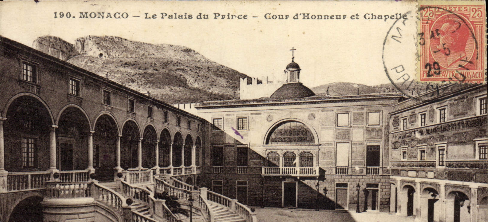 CPA Monaco Le Palais Du Prince Cour d'honneur et chapelle