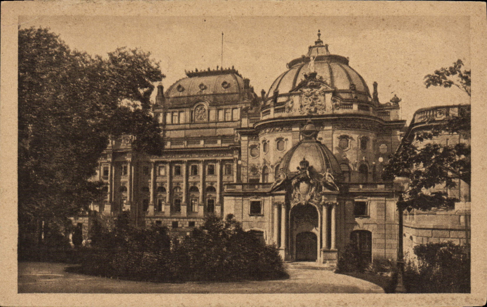 CPA Wiesbaden Nassauisches Landestheater mit Foyer 