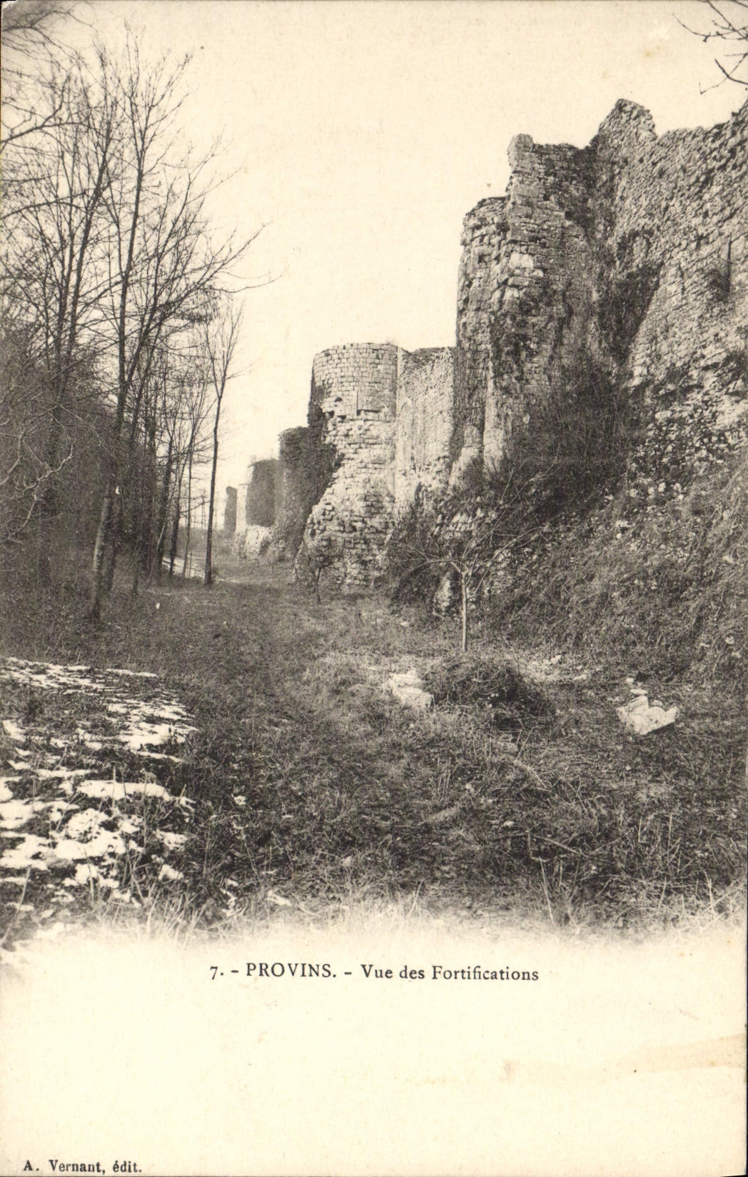 Provins — Vue des Fortifications — A. Vernant, édit.