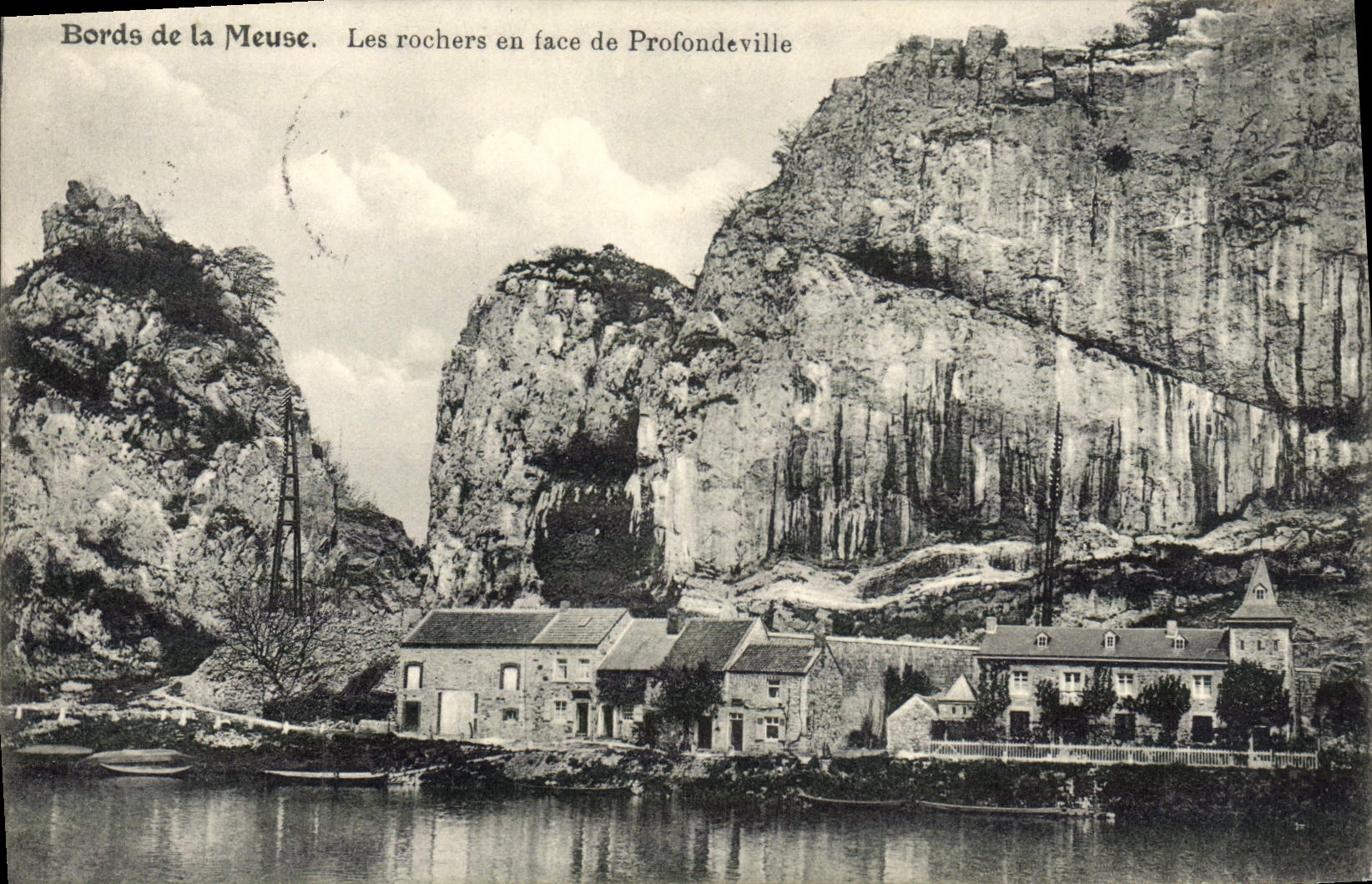 CPA Bords De La Meuse Les Rochers En Face De Profondeville