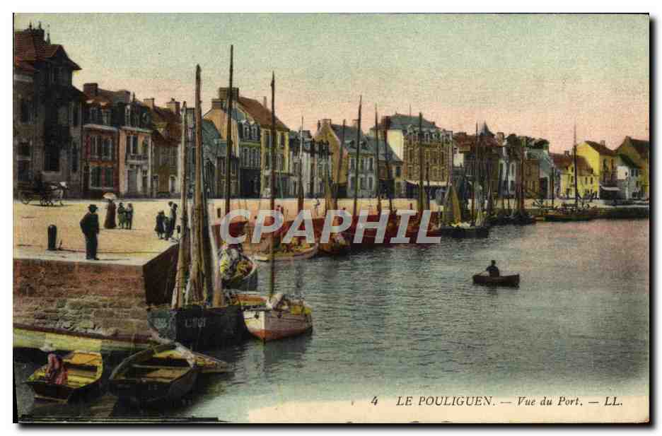 CPA Le Pouliguen Vue Du Port Bateaux