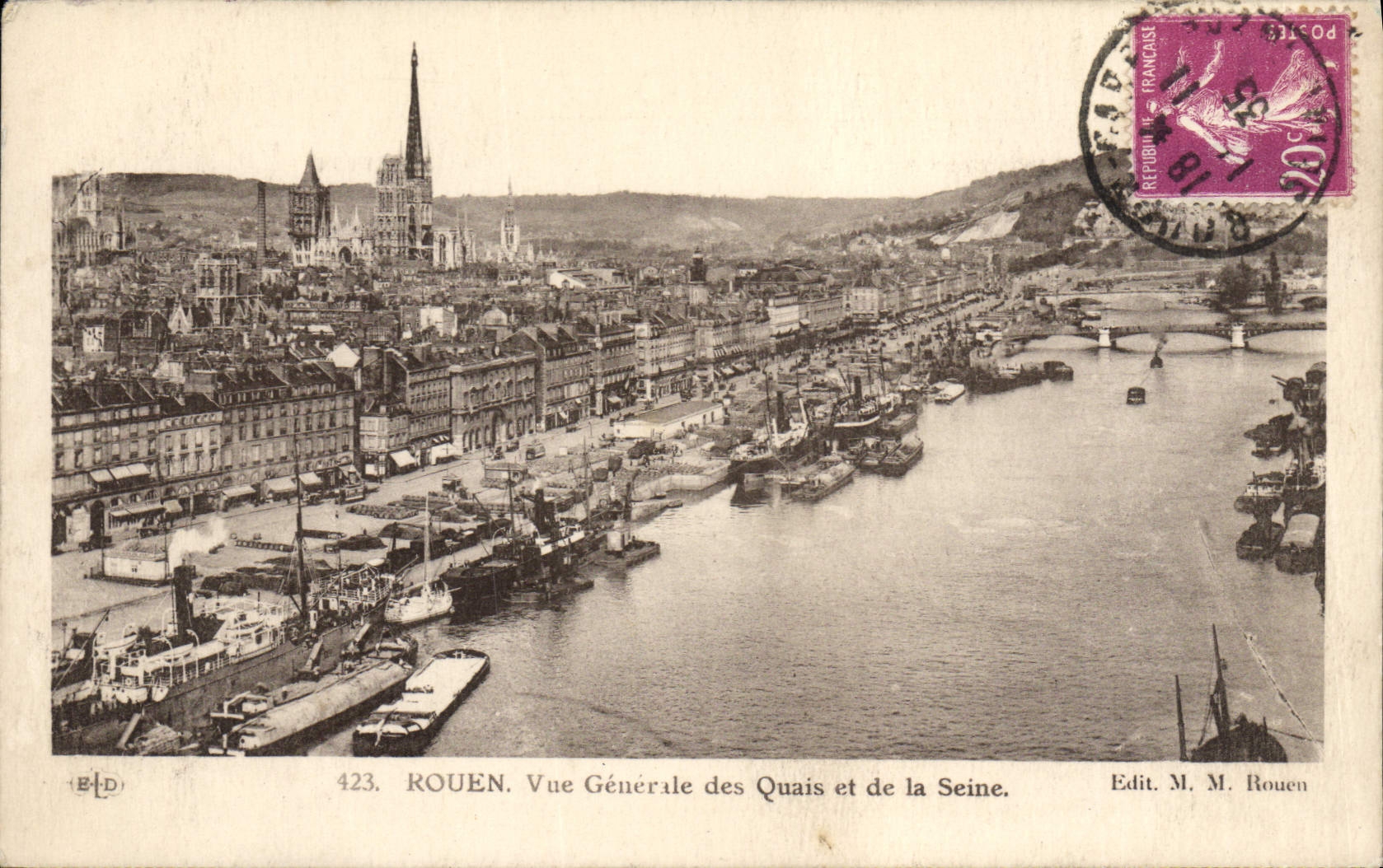 CPA Rouen Vue Generale Des Quais Et De La Seine Bateaux