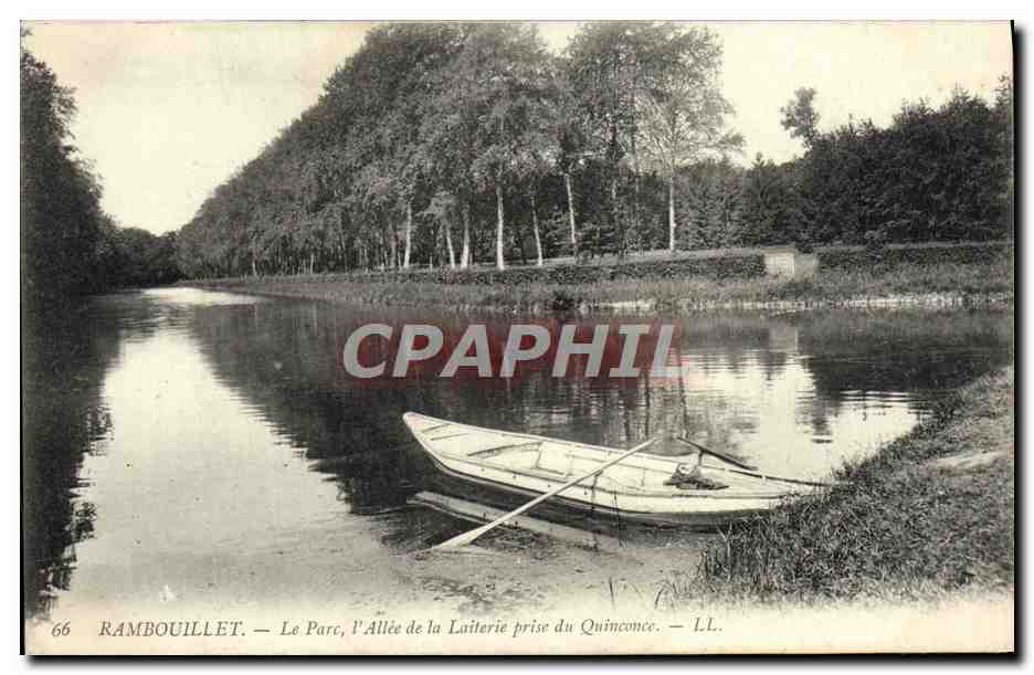 Rambouillet — Le Parc, l'Allée de la Laiterie prise du Quinconce — LL.