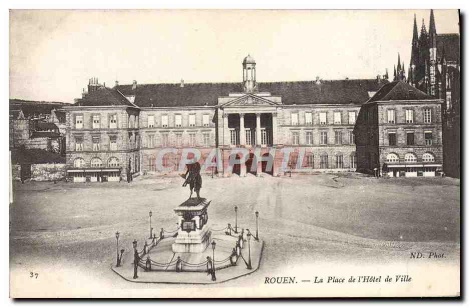 CPA Rouen La Place De I'Hotel De Ville