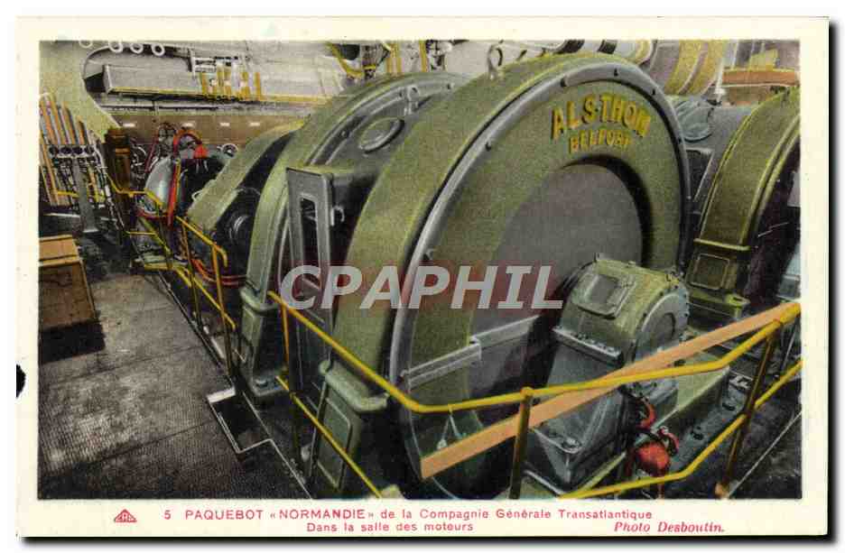 CPA Paquebot Normandie de la Compagnie Generale Transatlantique Dans la salle des moteurs