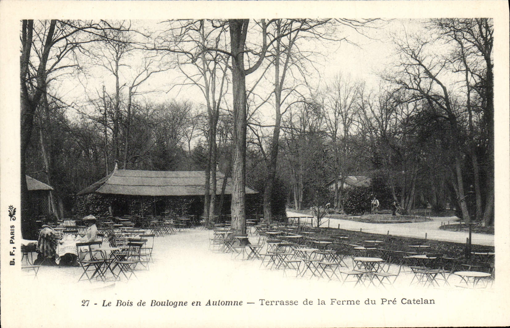 CPA Le Bois de Boulogne en Automne Terrasse de la Ferme du Pre Catelan