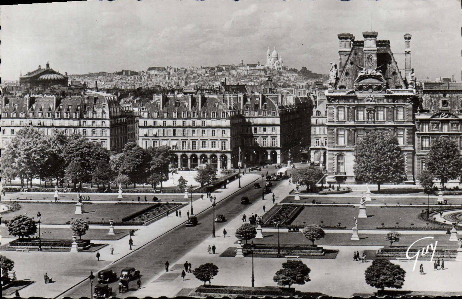 CPM Paris La butte Montmartre vue du palais du Louvre