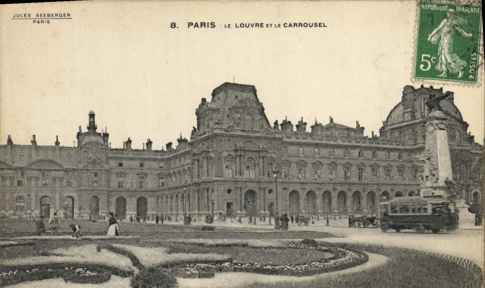 CPA Paris Le Louvre Et Le Carrousel