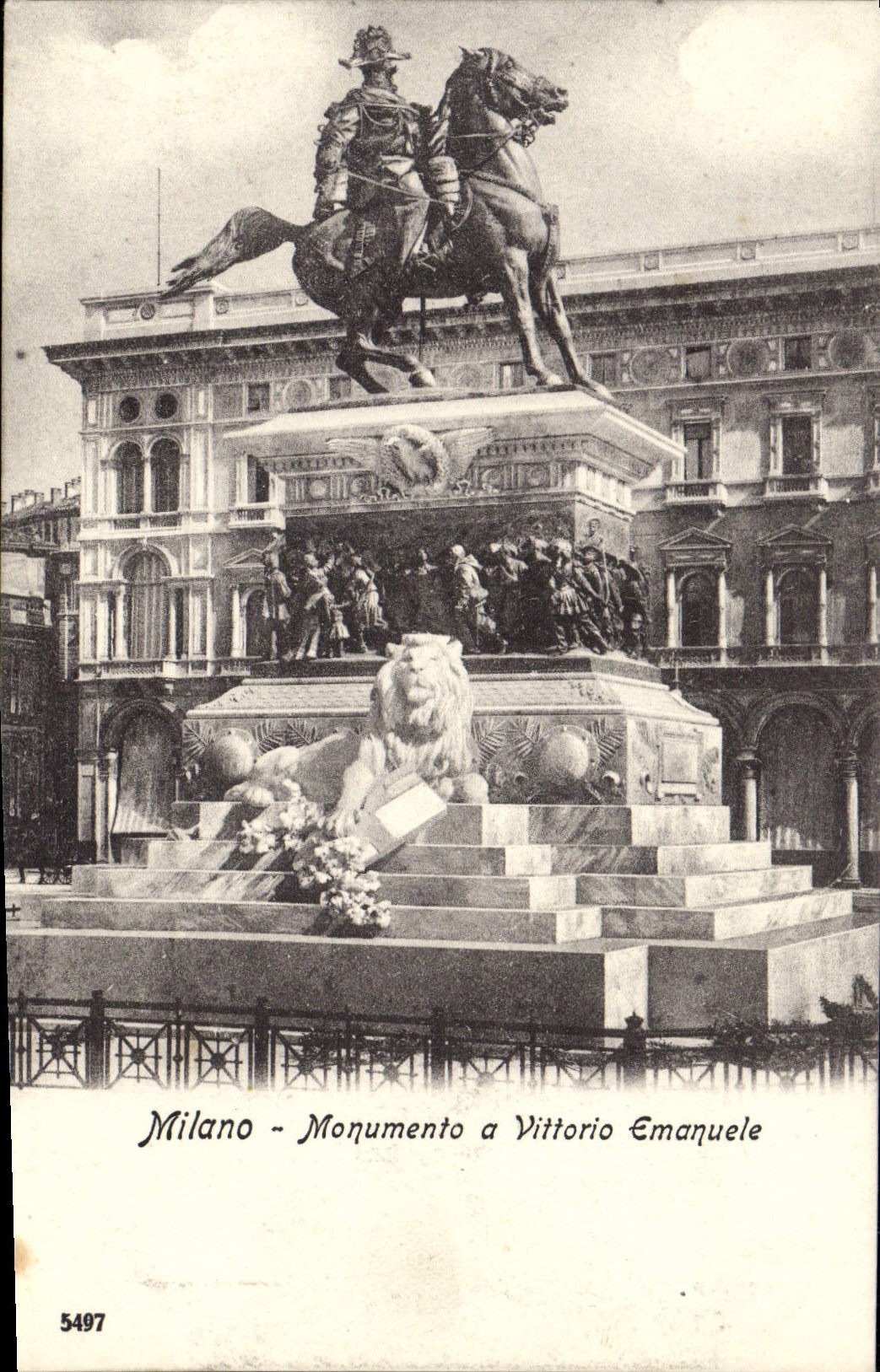 CPA Milon Monumento a Vittorio Emanuele Lion