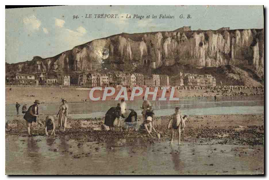CPA Le Treport La Plage et les Falaises