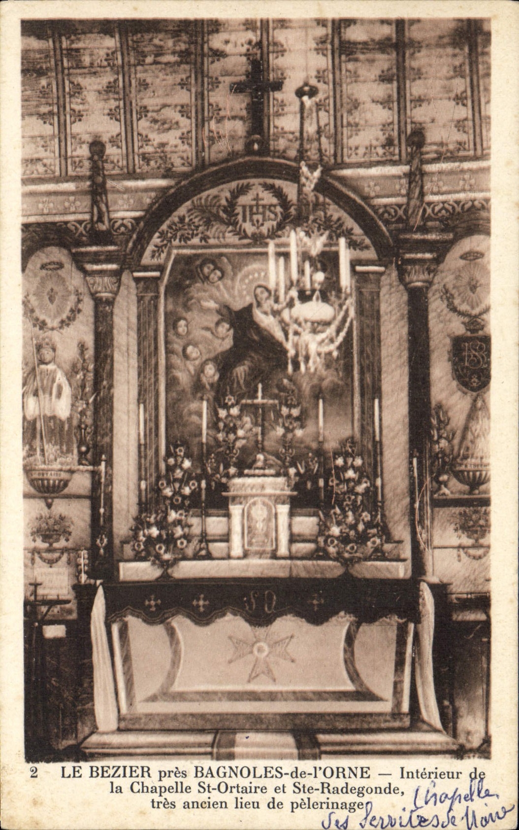 CPA Le Bezier Pres Bagnoles de L'Orne Interieur de la chapelle St Ortaire et Ste RAdegonde tres ancien lieu pelerinage