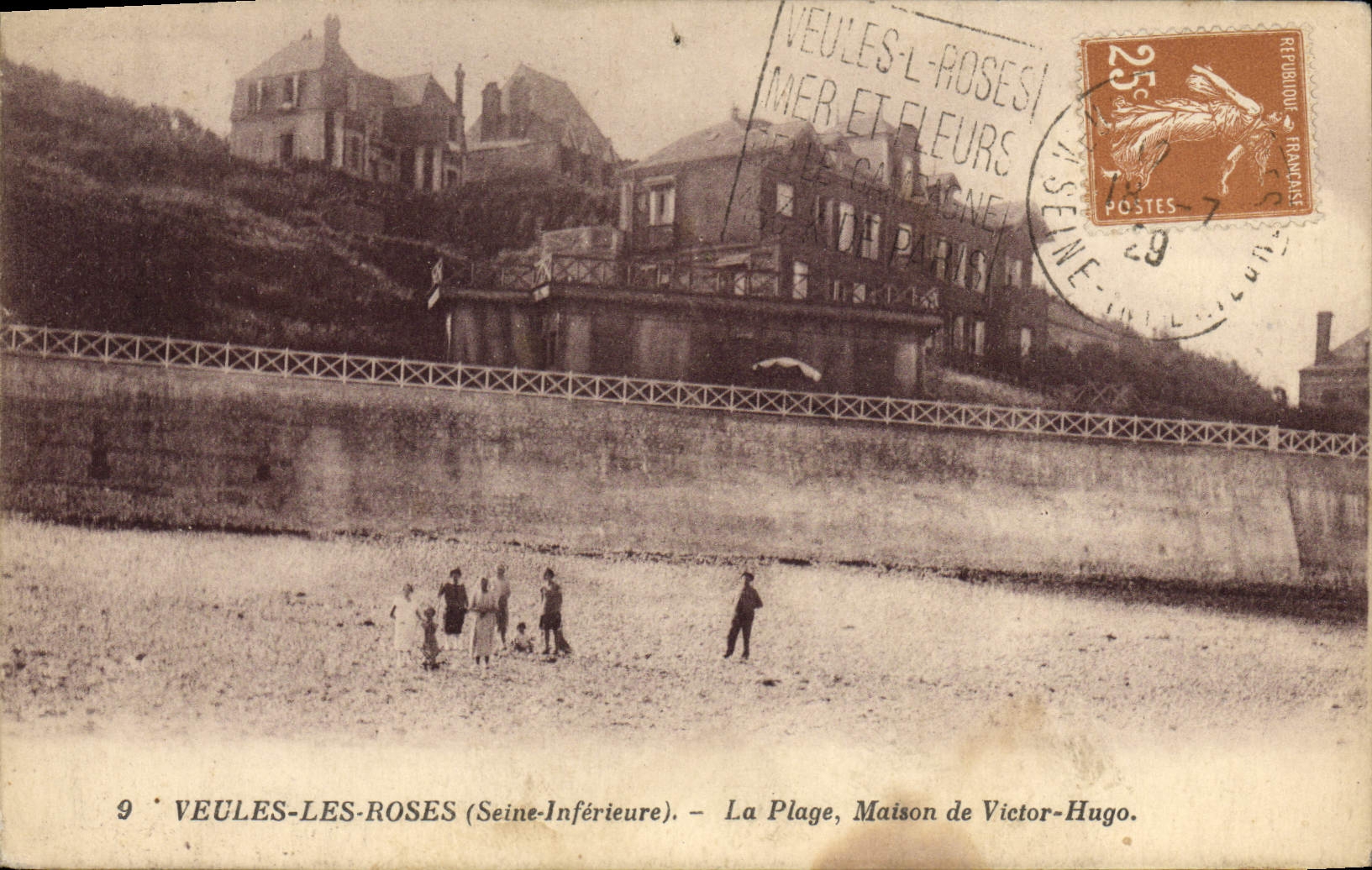 CPA Veules Les Roses La Plage Maison de Victor Hugo