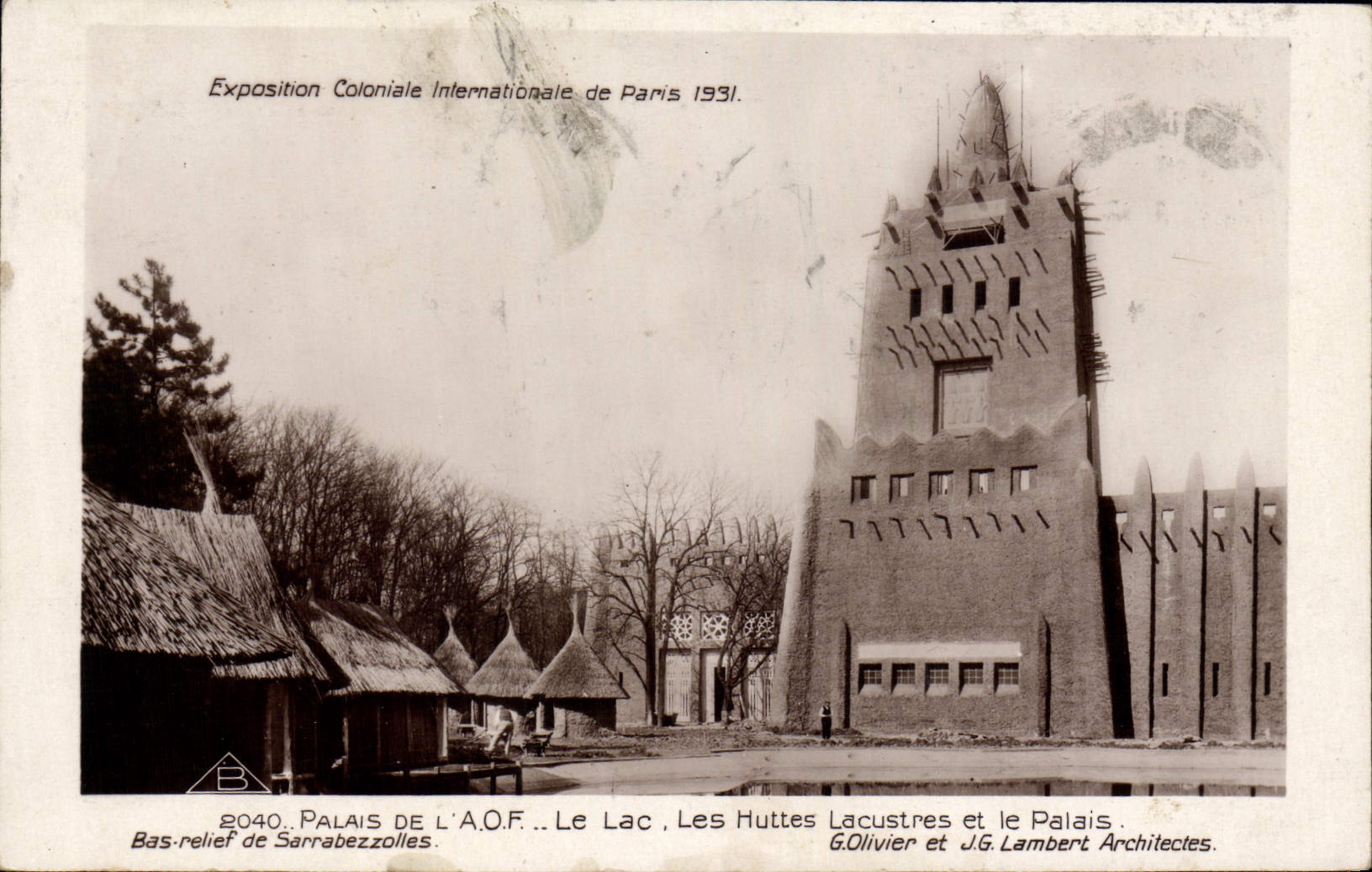 CPA Exposition Coloniale Internationale Paris 1931 Palais de l'AOF Le lac Les hutts lacustres et le palais