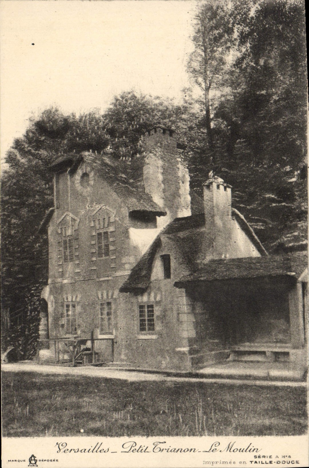 CPA Versailles Petit Brianon Le Moulin