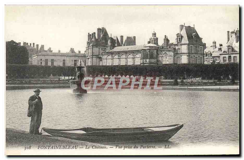 Fontainebleau — Le Château — Vue prise du Parterre — LL. — n° 308
