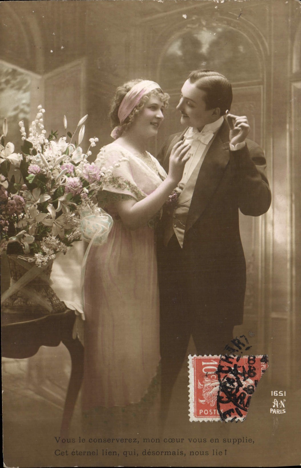 Couple en tenue de soirée — scène amoureuse — J.N. Paris, n° 1651