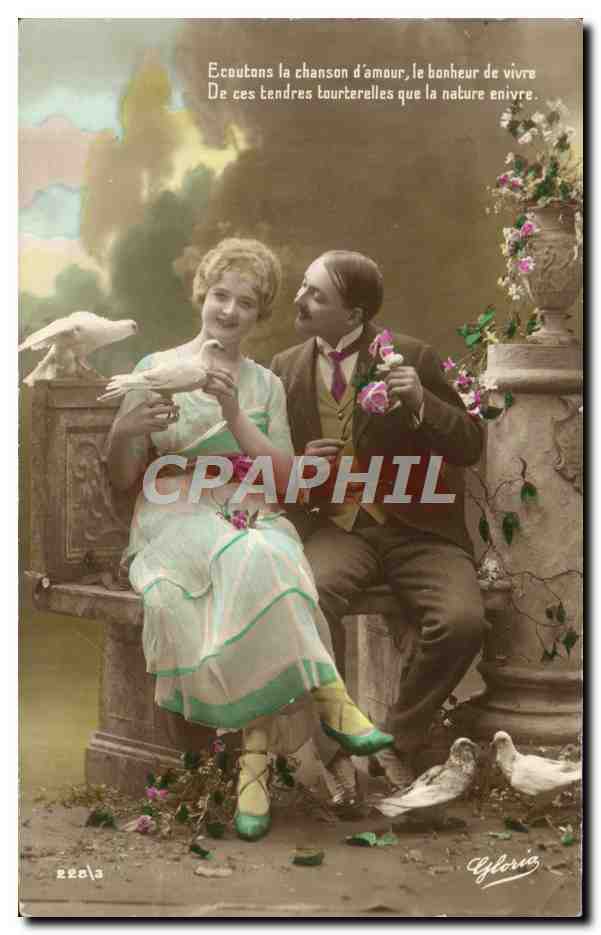 CPA Fantaisie Femme Ecoutons La Chanson Damour Le Bonheur