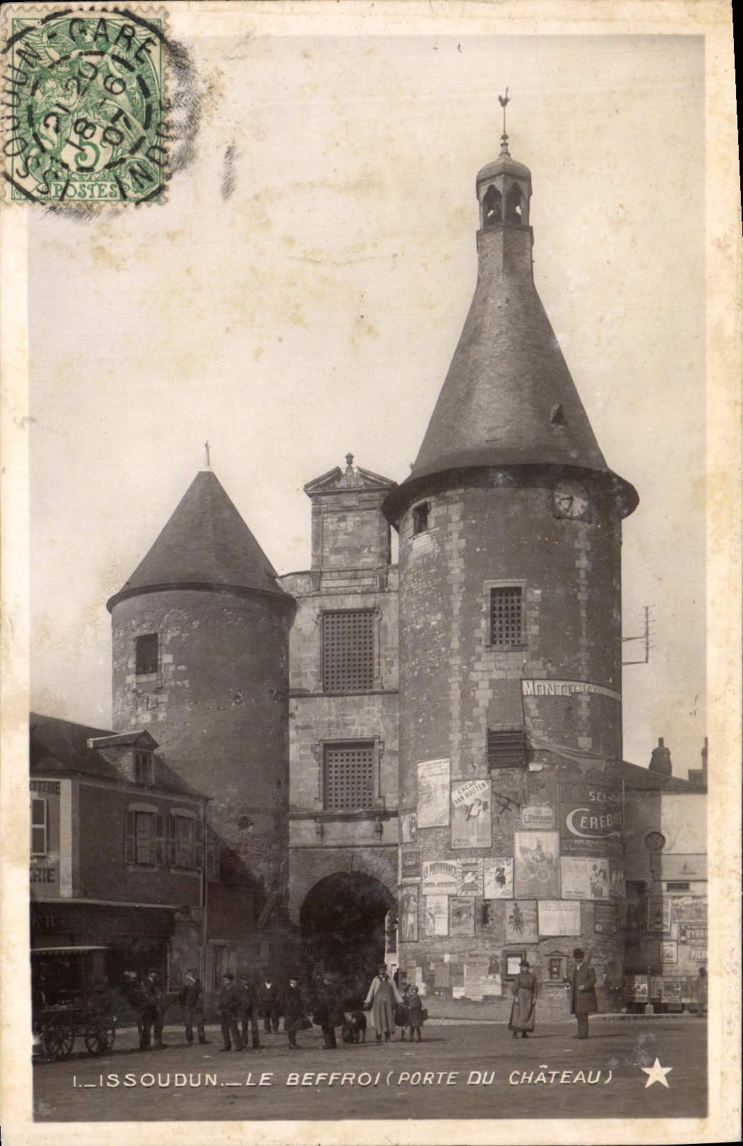 CPA Issoudun Le Beffroi Porte du chateau