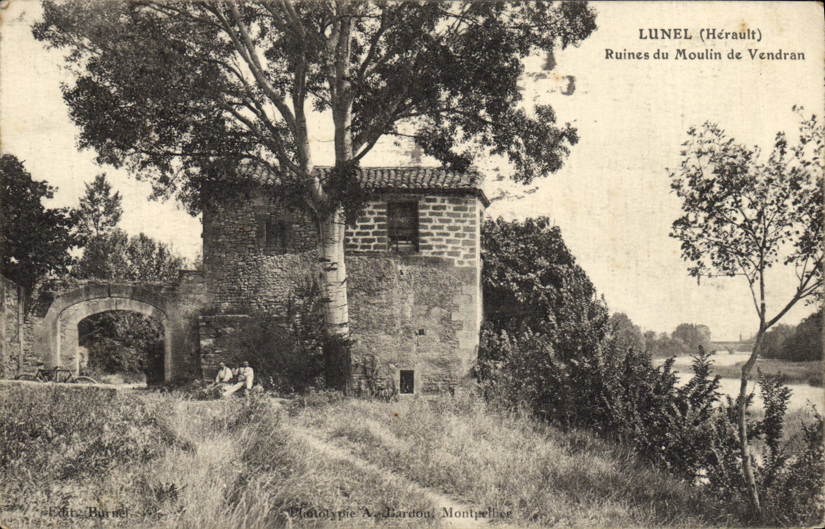 CPA Lunel Ruines Du Moulin De Vendran