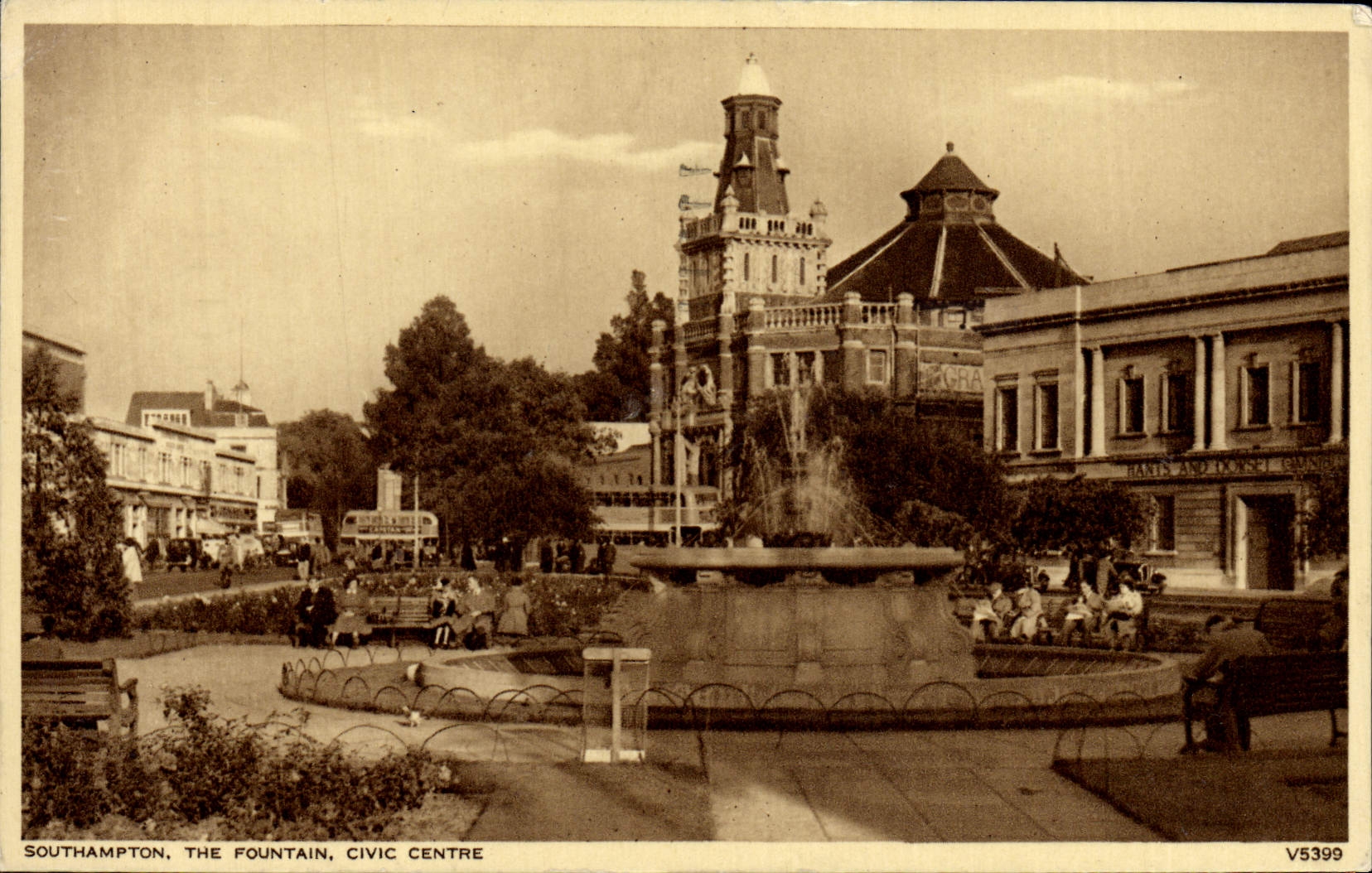 Southampton, The Fountain, Civic Centre — Photochrom, n° V5399