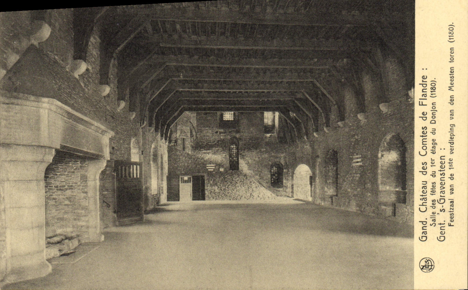 CPA Gand Chateau des Comtes de Flandre Salle des fetes du 1er etage du donjon