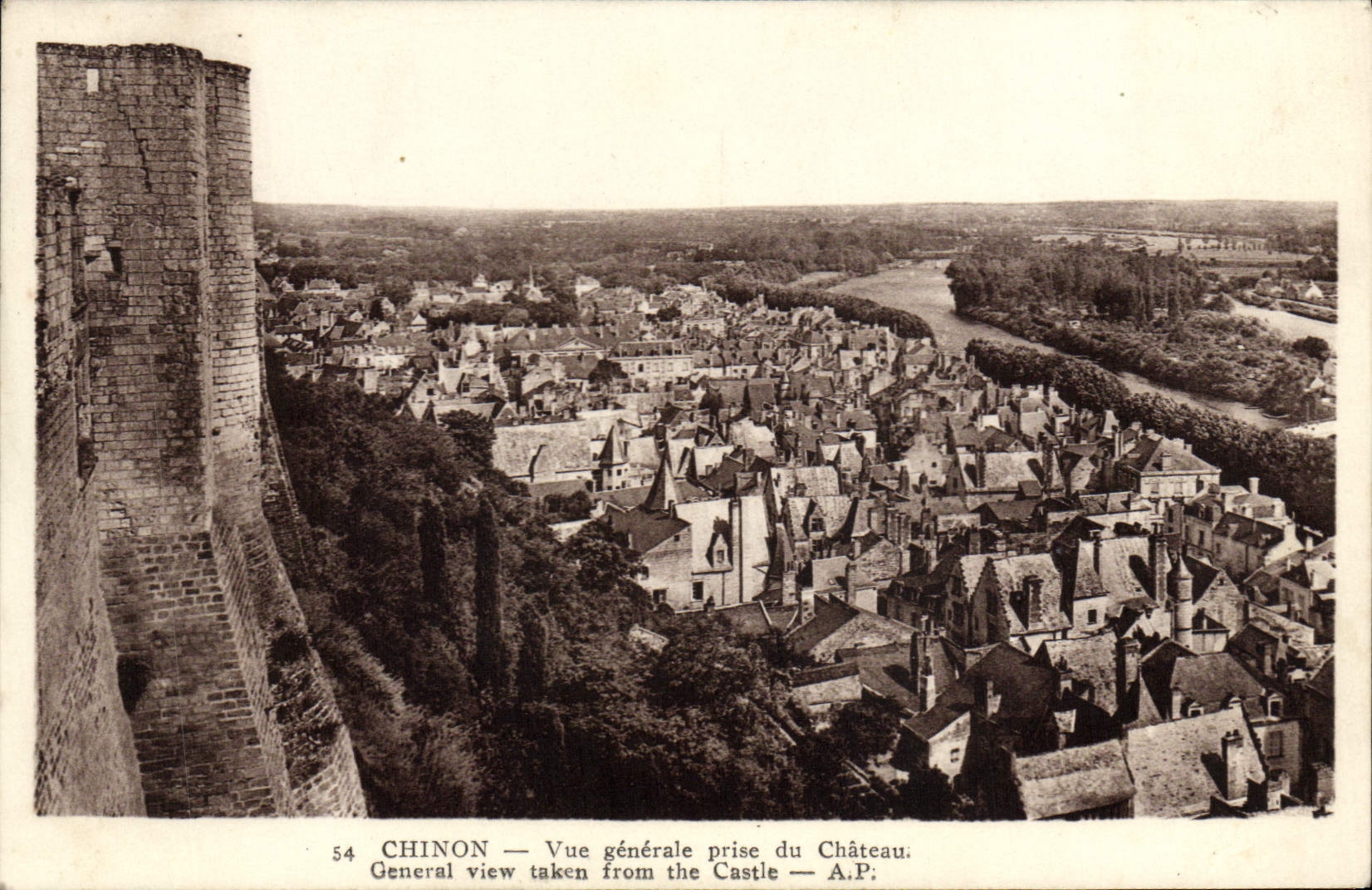 CPA Chinon Vue Generale Prise du Chateau