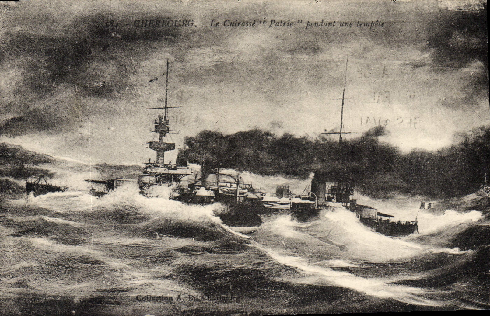 CPA Cherbourg Le Cuirasse Patrie pendant une tempete Bateau
