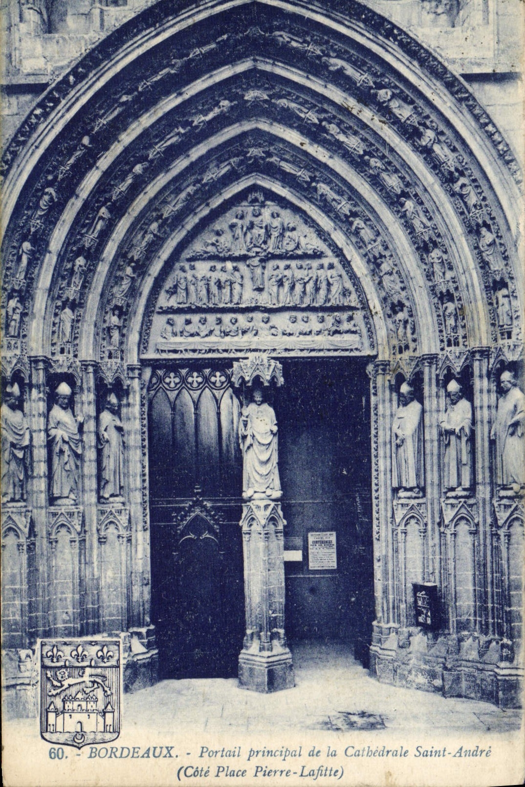 CPA Bordeaux Portail Principal de la Cathedrale Saint Andre Cote Place Pierre Lafitte
